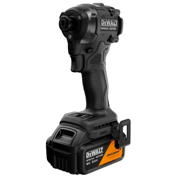 Фото - Шуруповерт DeWALT DCF86MP2T